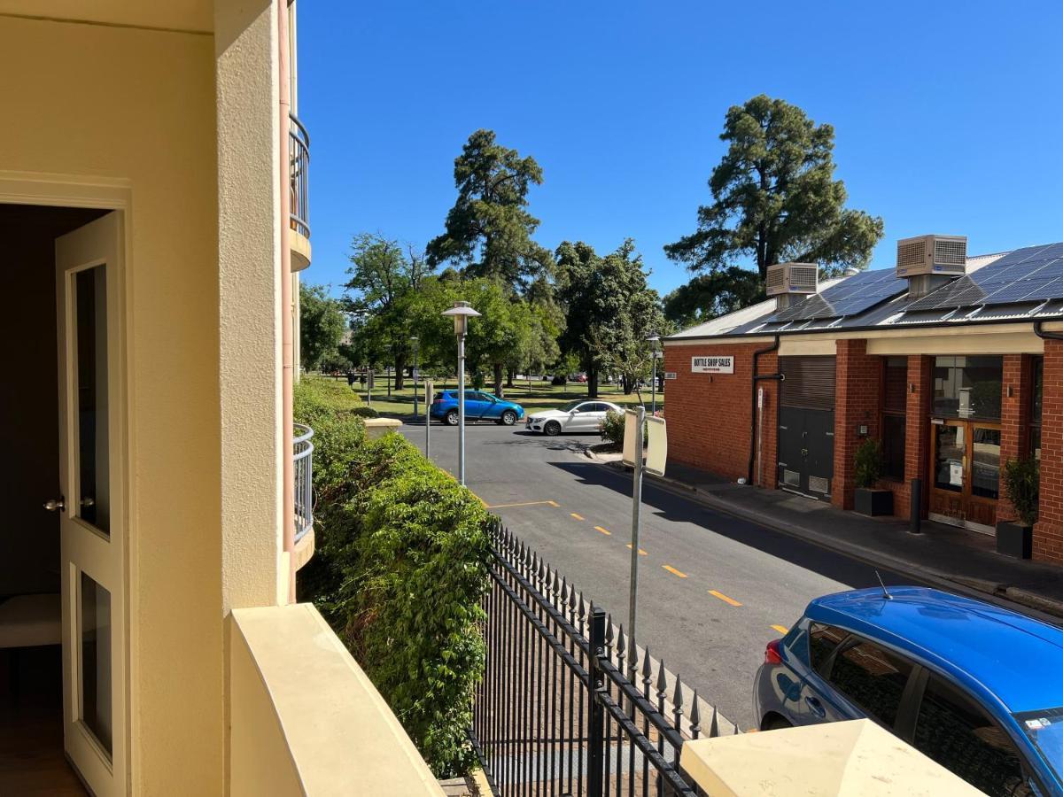 Adelaide Central Apartment - 3Br, 2Bath & Carpark Exterior photo